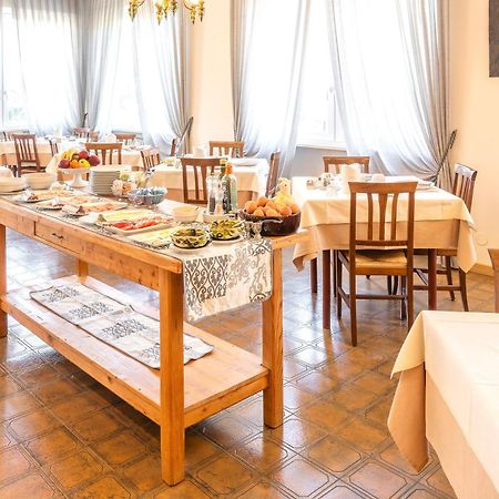 Hotel Taormina Бардолино Экстерьер фото