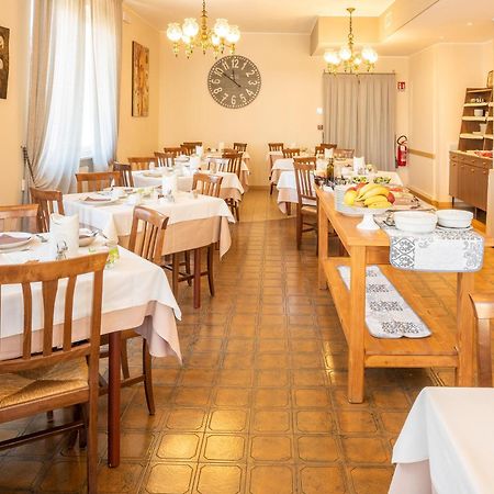 Hotel Taormina Бардолино Экстерьер фото